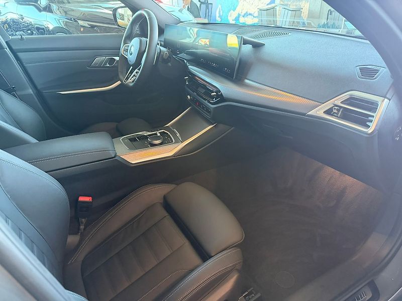 BMW Ostatní M340i xDrive Touring El.tažné - fotka 6 z 11