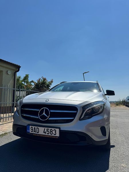Mercedes-Benz GLA GLA 200 D 100kw - fotka 4 z 20