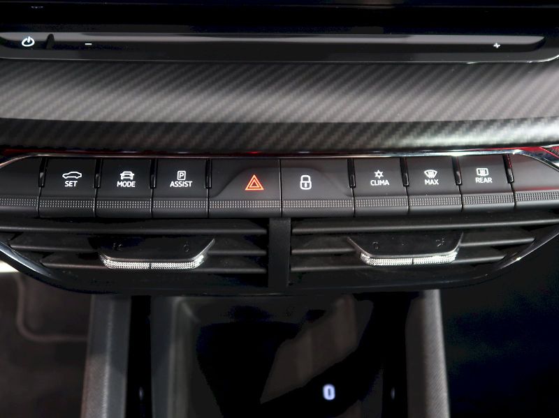 Škoda Octavia (2020) RS 180KW DSG CANTON TAŽNÉ - fotka 22 z 31