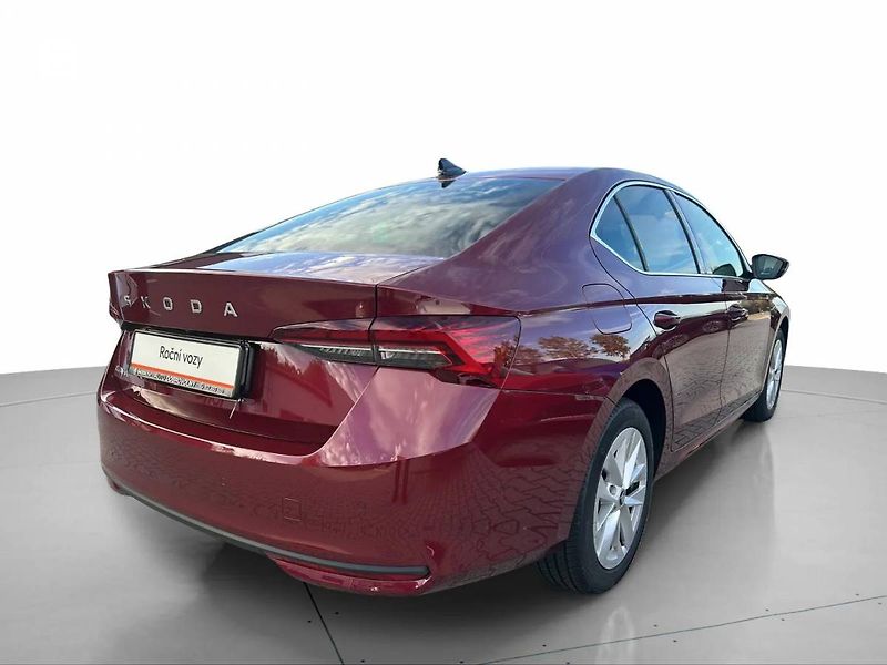 Škoda Octavia Top Selection 1,5 TSI 110kW MT - fotka 2 z 30