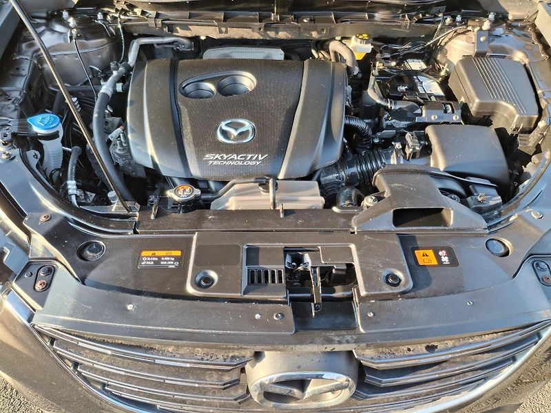 Mazda CX-5 2.0 121 kw Rezervace - fotka 14 z 39