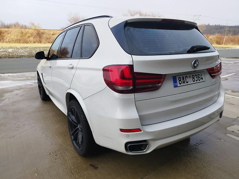 BMW X5 (2015) 4.0D,M-PACKETvolat 608 081 843 - fotka 5 z 16
