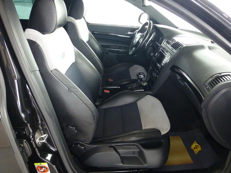 Škoda Octavia (2012) 2,0TDI-125KW*ALU*VYHŘ.SED***RS - fotka 19 z 25