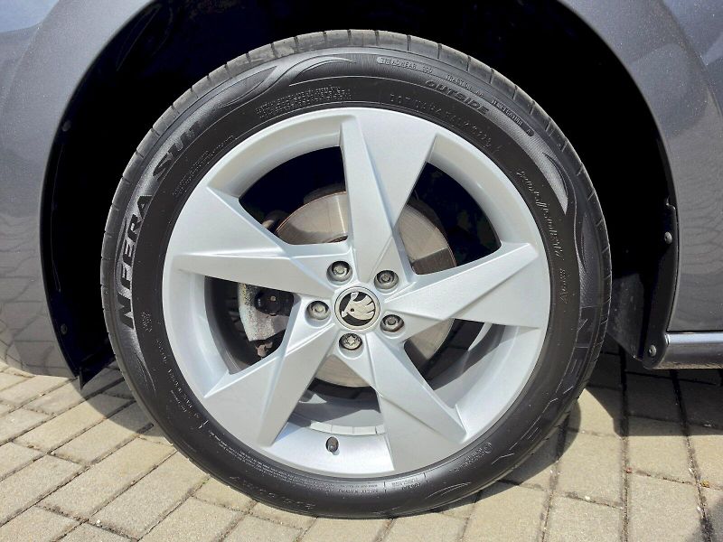 Škoda Scala (2023) 1,0TSI 81KW STYLE - fotka 29 z 34