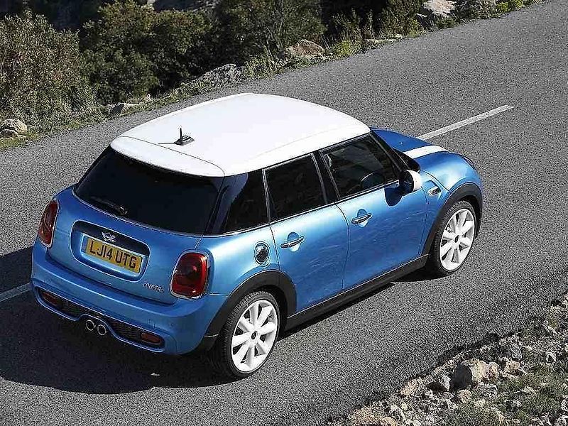 Mini 5 door.