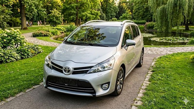 Toyota Verso 1.6 97 kw  Rezervace - fotka 22 z 27
