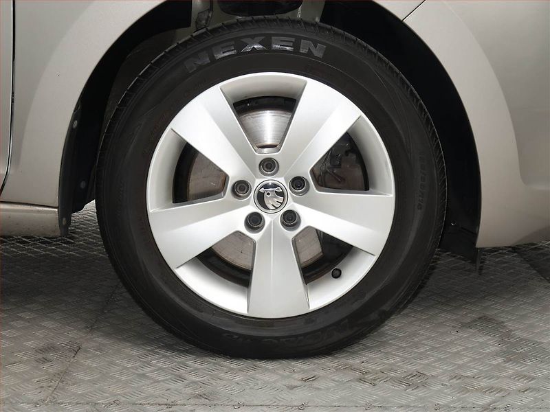 Škoda Rapid (2019) Ambition Plus 1.0 TSI, ČR - fotka 14 z 15