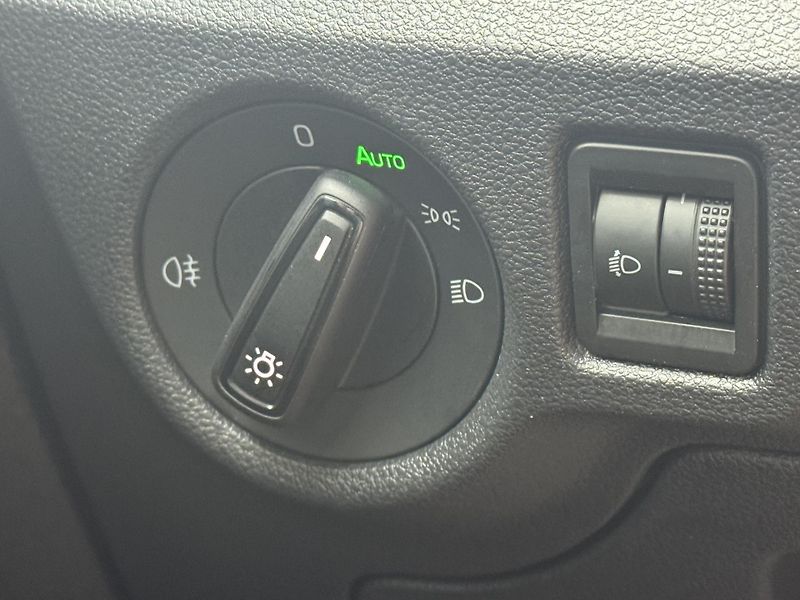 Škoda Kamiq (2021) 1.0TSi MAN Style, Virtual, DPH - fotka 23 z 41