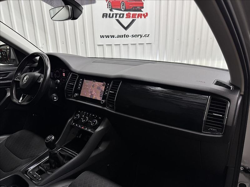 Škoda Kodiaq 1.5TSI Virtual Style LED - fotka 35 z 40