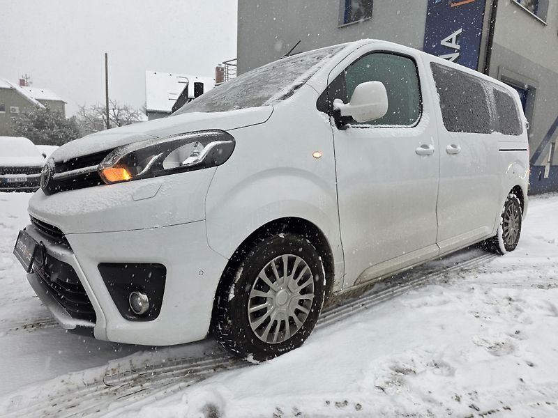 Toyota ProAce 2.0-BUSINESS-9MÍST-ZÁRUKA - fotka 4 z 13