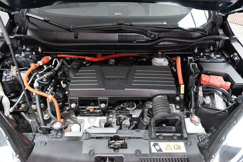 Honda CR-V 2.0 HYBRID KAMERA*KESSY*ACC* - fotka 29 z 34
