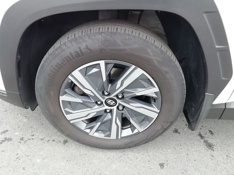 Hyundai Tucson 1,6 CRDi Smart 85 kW - fotka 18 z 18