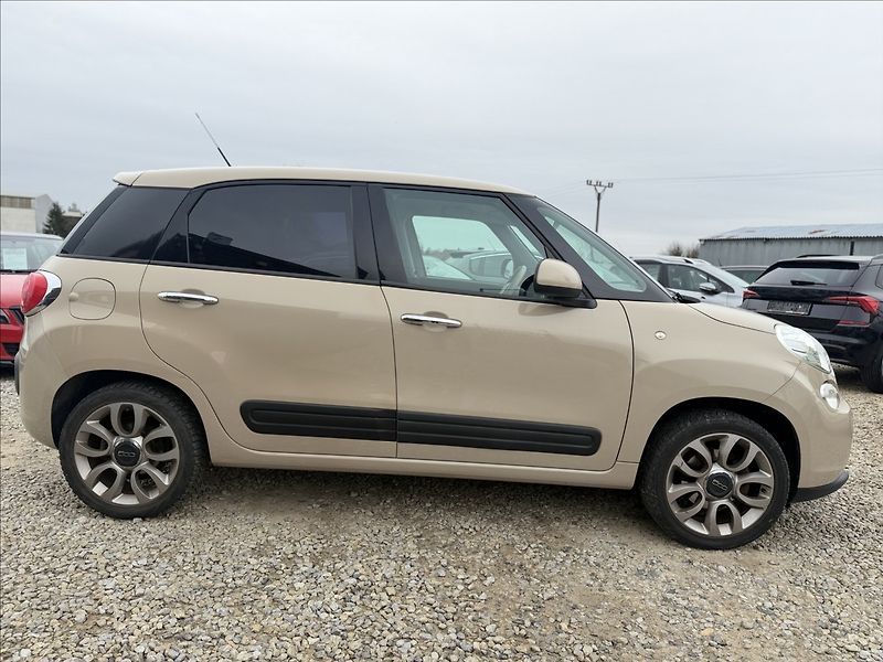 Fiat 500L i 77kW KLIMA - fotka 4 z 28