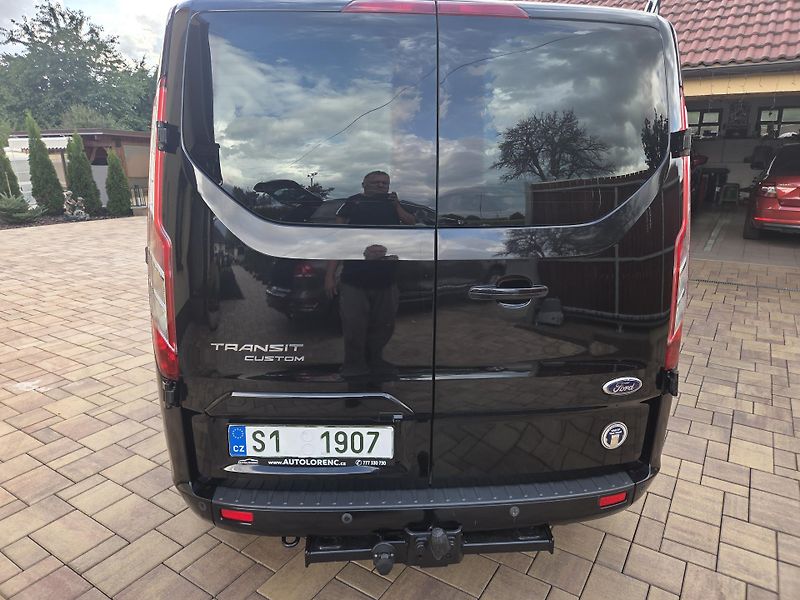 Ford Transit Custom 2.2 TDCi 114kW  5míst  - fotka 21 z 54