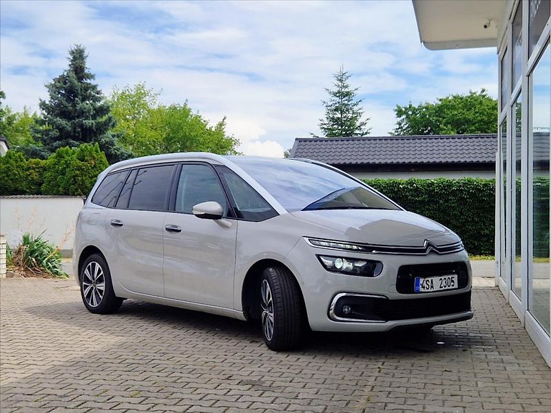 Citroën Grand C4 Picasso 2,0 HDI NAVI AC AUTO 7MÍST - fotka 8 z 35