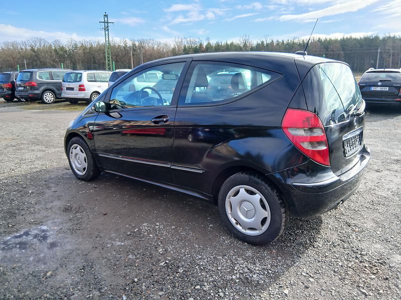 Mercedes-Benz Třídy A 1.7i, Avantgarde  - fotka 13 z 28