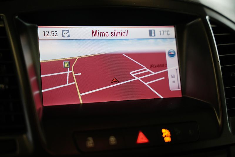 Opel Insignia - fotka 14 z 22