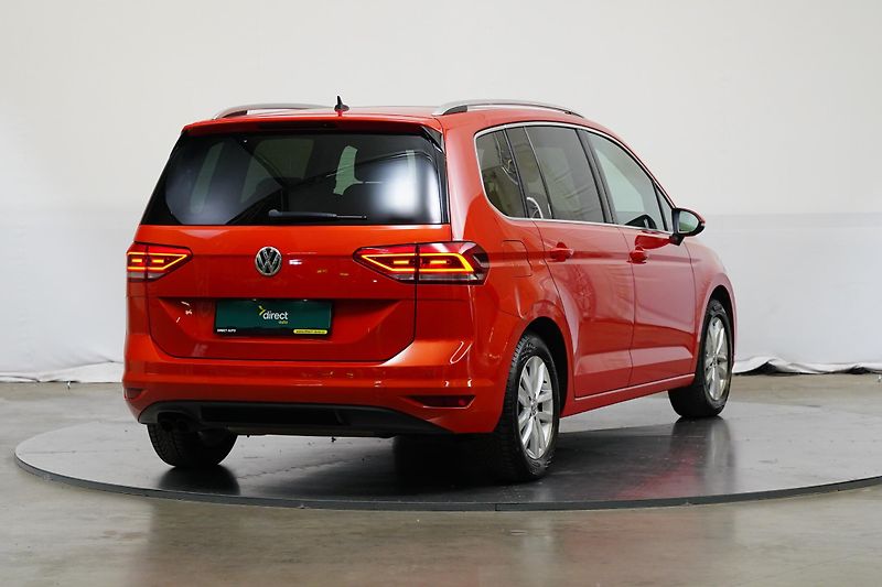 Volkswagen Touran - fotka 3 z 6