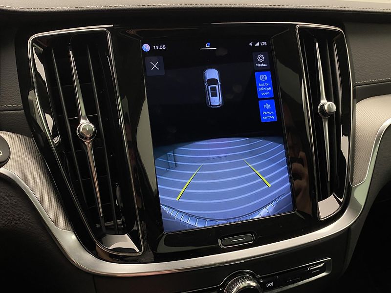 Volvo V60 T6 RECHARGE BRIGHT ULTIMATE CZ - fotka 62 z 65