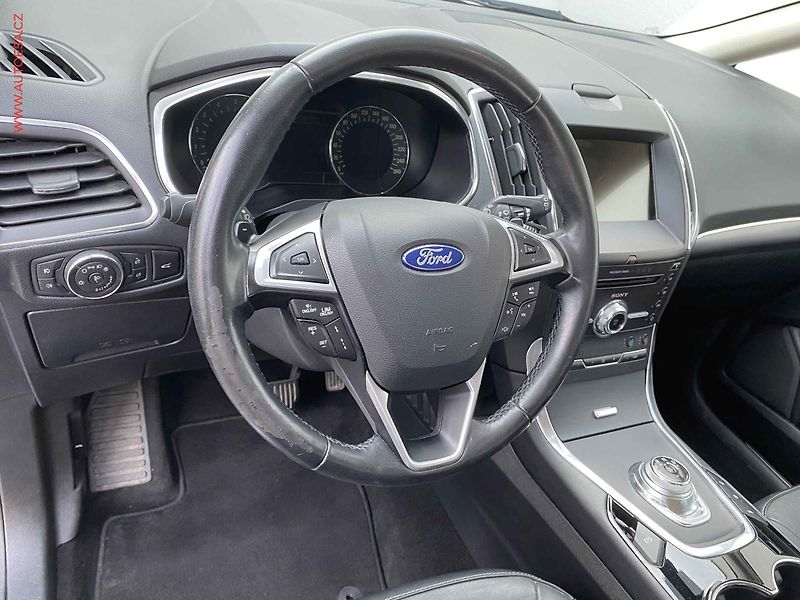 Ford Galaxy (2019) 2.0 TDCi 4x4, 7míst, 1.maj - fotka 13 z 21