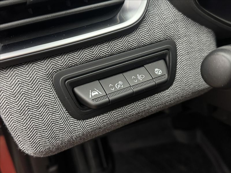 Renault Clio 1,0 TCe LPG DPH TECHNO ZÁRUKA - fotka 9 z 43