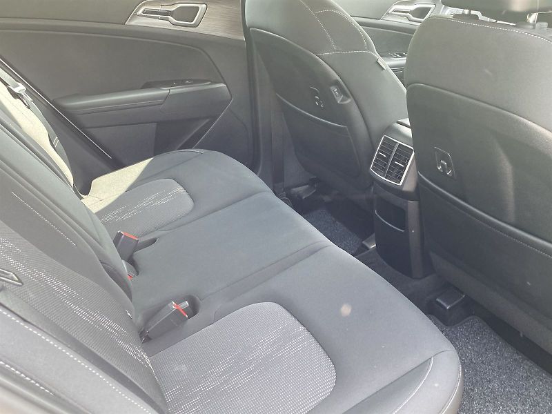 Kia Sportage (2024) 1.6 T-GDI 4x4 Exclusive - fotka 11 z 33