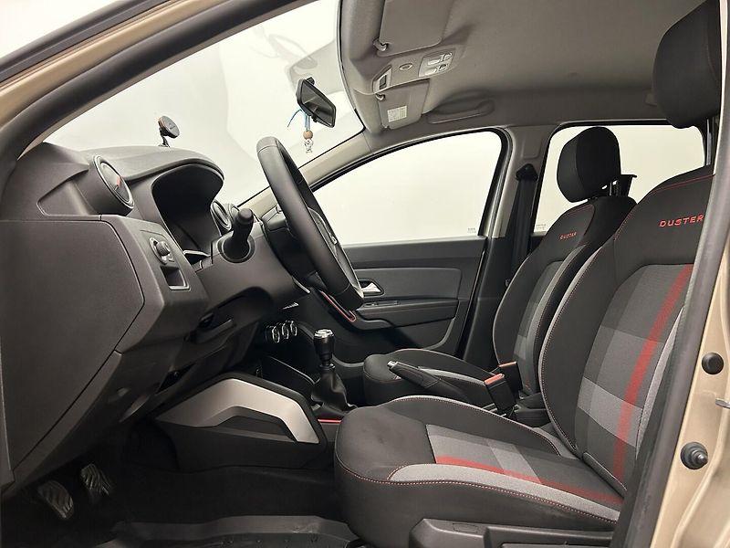 Dacia Duster 1.3 TCe - fotka 18 z 26