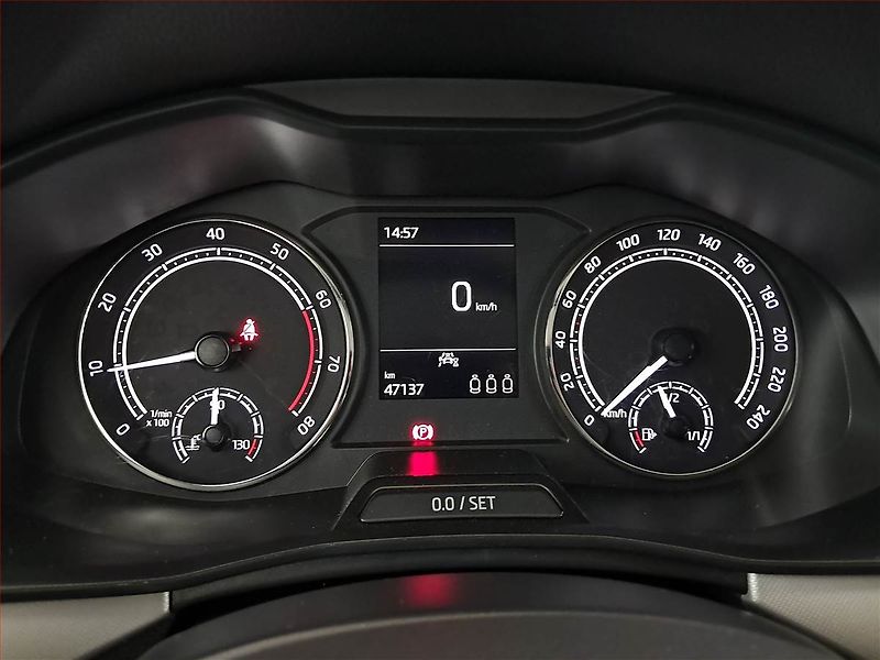 Škoda Scala (2022) Ambition 1.0 TSI, ČR,1.maj - fotka 11 z 15