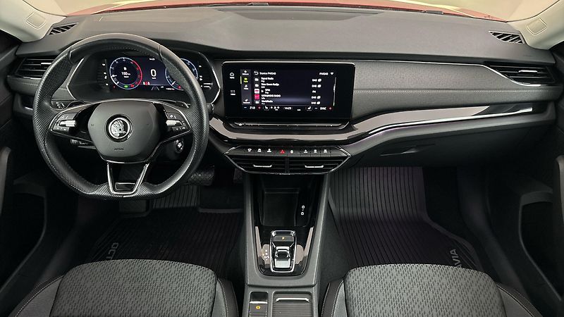 Škoda Octavia 2.0 TDI DSG Style - fotka 8 z 27