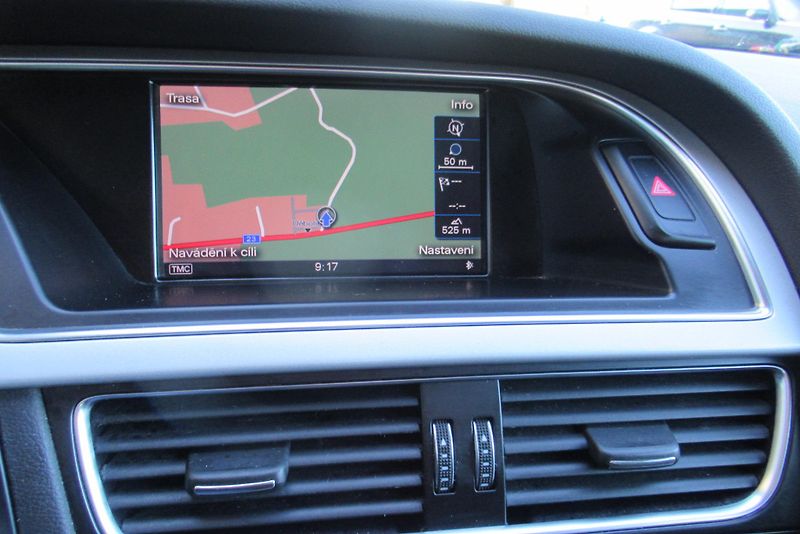 Audi A4 Avant 2.0 TDI AUT. KLIMA  *AUTOMAT* - fotka 13 z 37