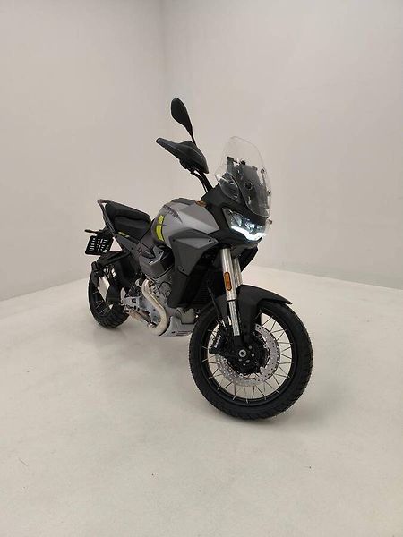Moto Guzzi V 100 Stelvio (2024) Stelvio V 100 Nero Vulcano (sl - fotka 9 z 14