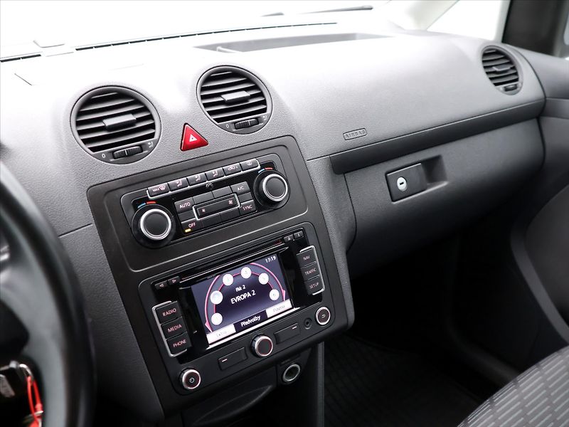 Volkswagen Caddy 2,0 TDI 81kW 4Motion 1.Majitel - fotka 17 z 27