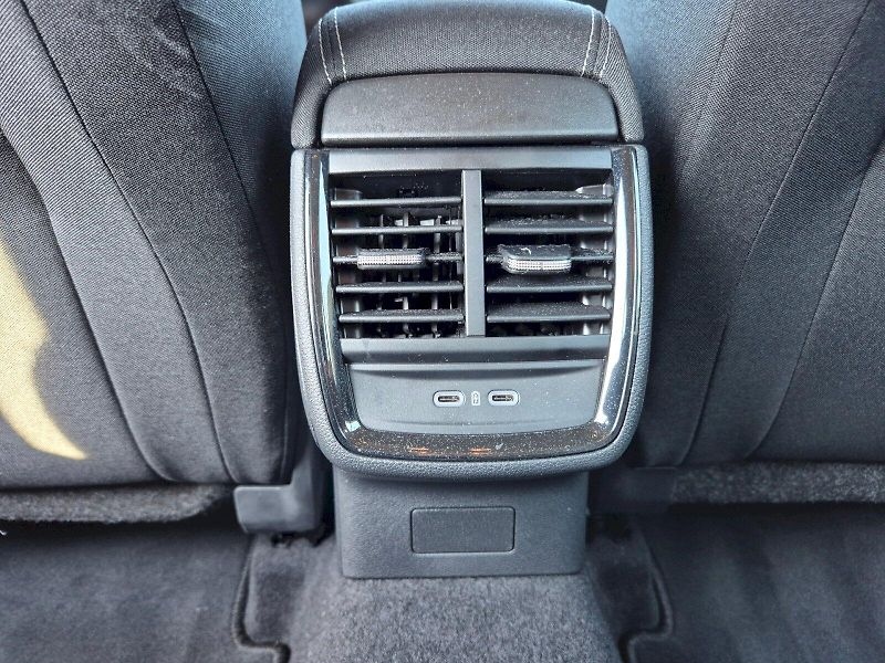 Škoda Kamiq (2025) Selection 1.0TSi 85kW 6°manuál - fotka 24 z 25