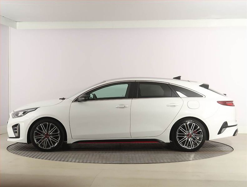 Kia Pro_Ceed (2019) GT 1.6 T-GDI, Automat - fotka 3 z 27