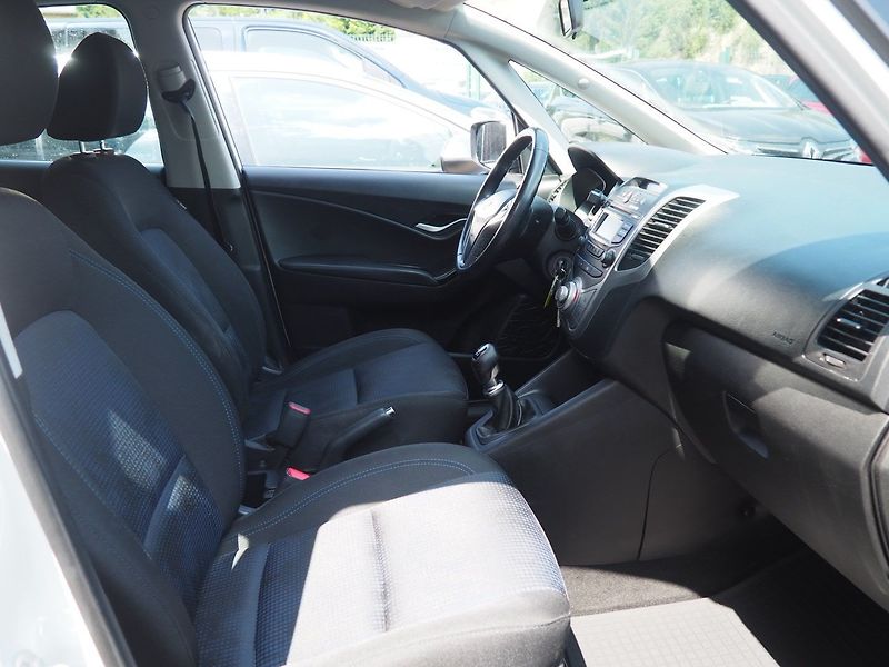 Hyundai ix20 (2014) 1.4 CVVT, Tažné - fotka 17 z 36