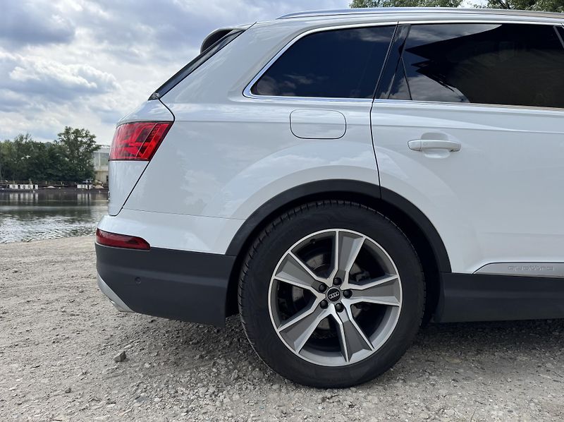 Audi Q7 3.0 TDI HNĚDÁ KŮŽE MAX - fotka 13 z 49