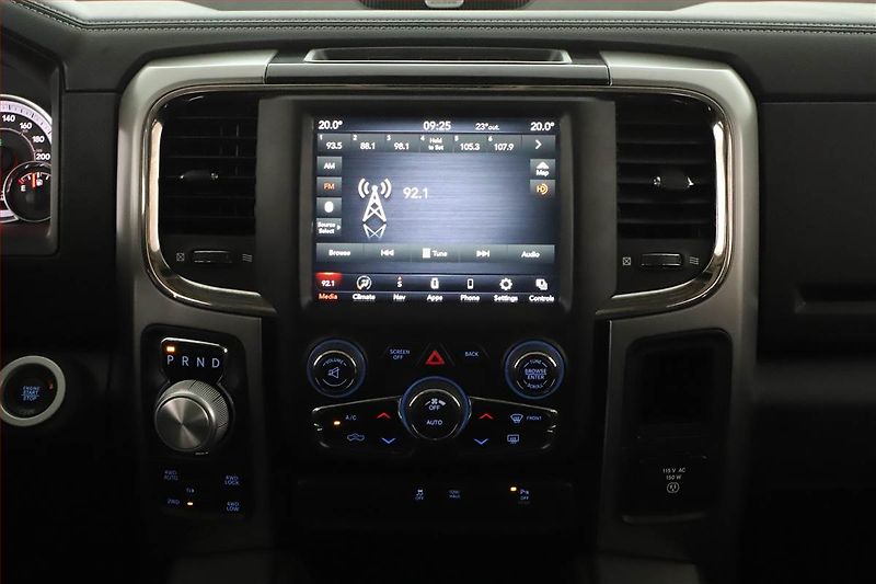 RAM 1500 (2021) 5.7 V8 Hemi - fotka 9 z 25