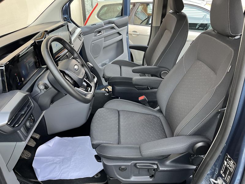 Ford Tourneo Custom (2024) L2*TITANIUM*2xŠOUPKY*8m*KAMERA - fotka 12 z 37