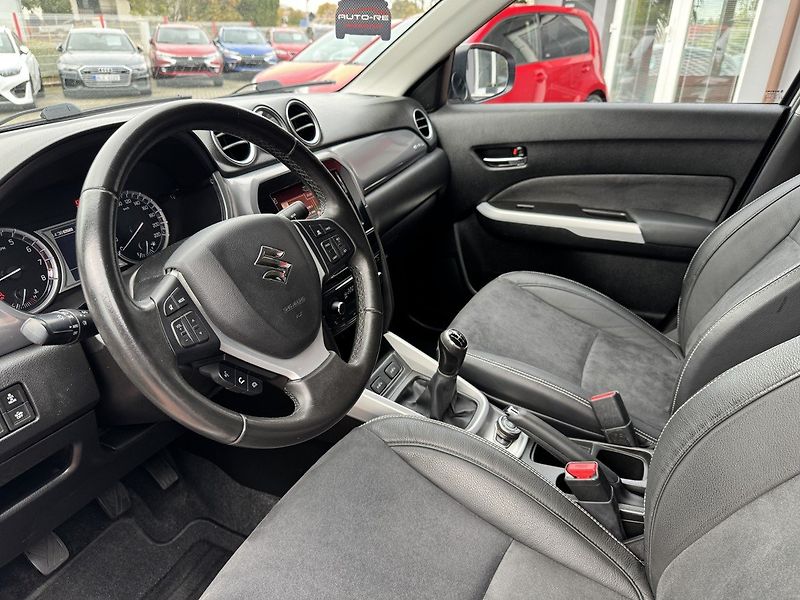 Suzuki Vitara (2017) 1.6i VVT LED Allgrip Kamera - fotka 25 z 50