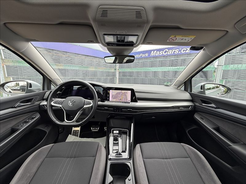 Volkswagen Golf VIII 2.0 TDI Alltrack 4Motion/ - fotka 10 z 29