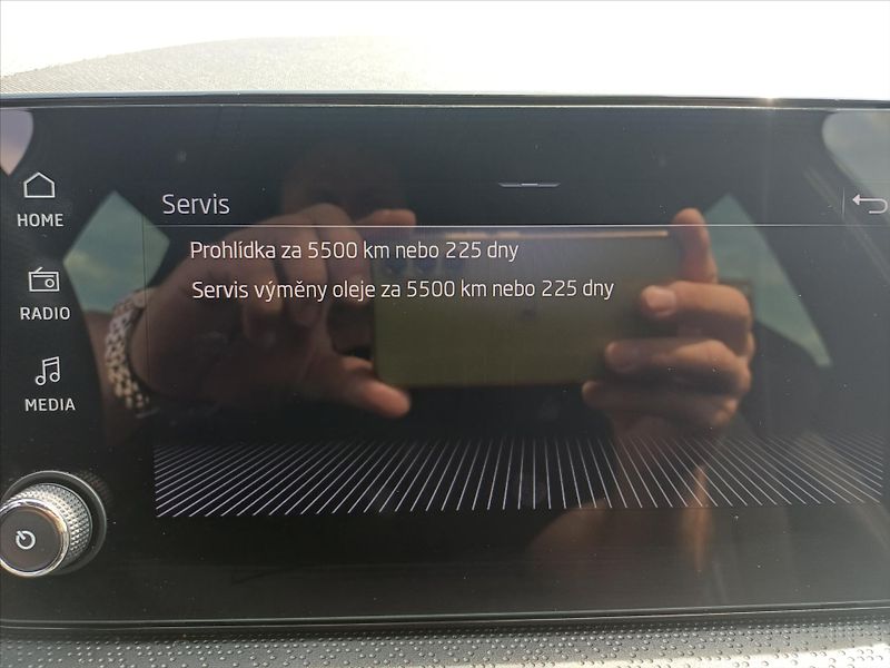 Škoda Kamiq 1,0   1.0TSI 85Kw MONTE CARLO - fotka 12 z 31
