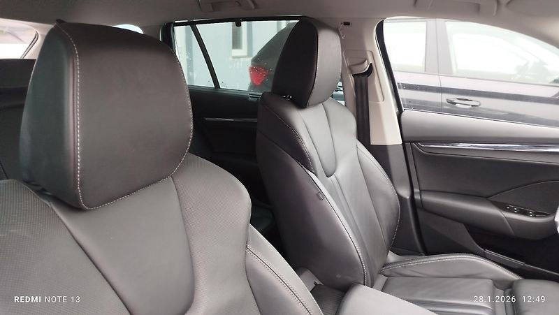 Škoda Octavia (2023) 2.0 TDi  4x4 - fotka 34 z 57