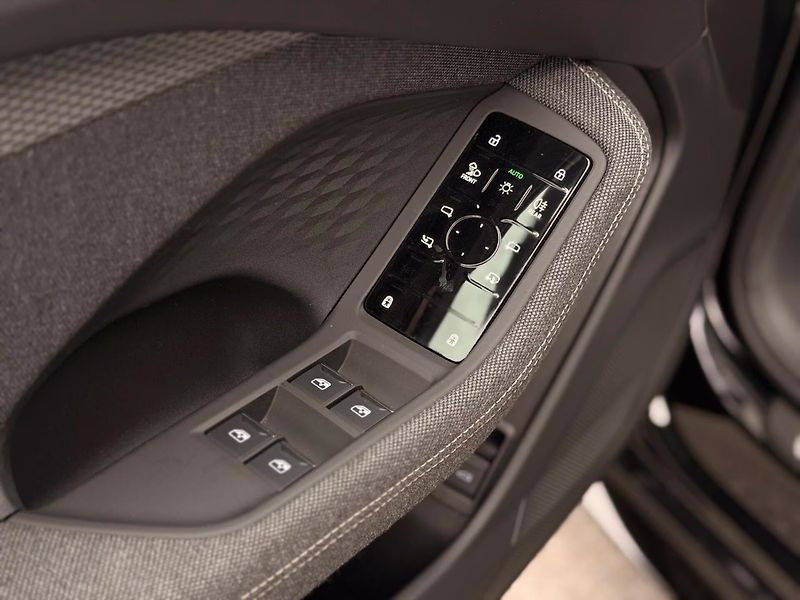 Audi A6 TDI S-Line Tech+ 360 Matrix - fotka 10 z 18