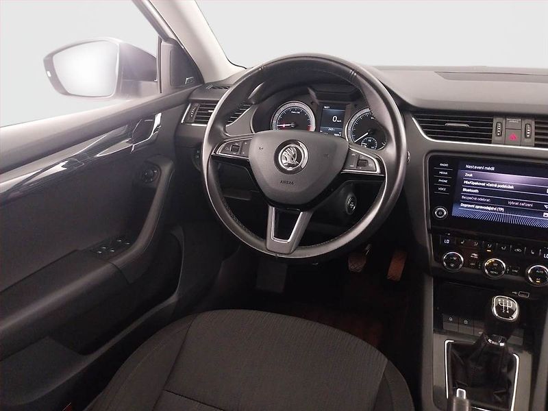 Škoda Octavia (2019) Style 1.6 TDI, Serv.kniha - fotka 7 z 32