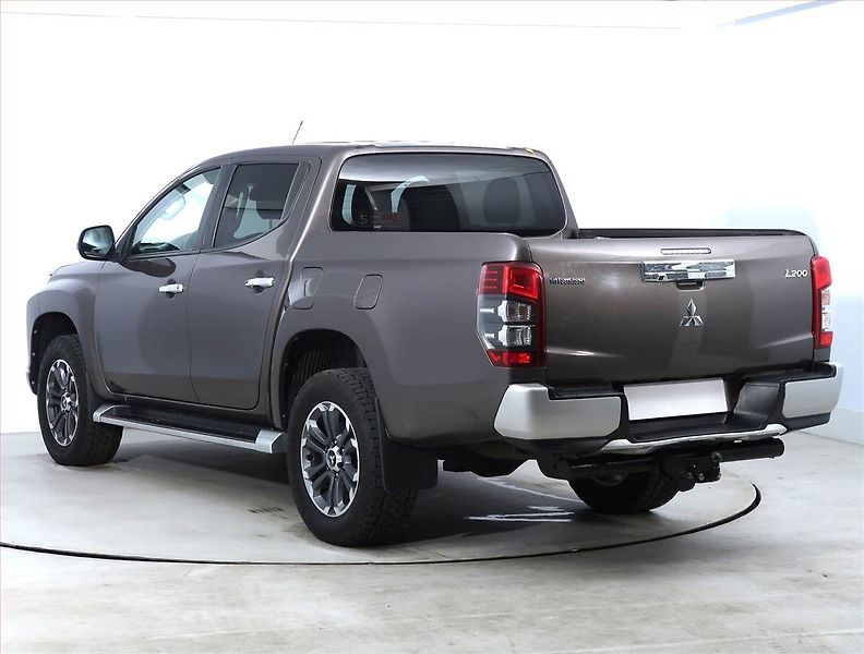 Mitsubishi L200 (2021) 2.2 DI-D - fotka 4 z 20
