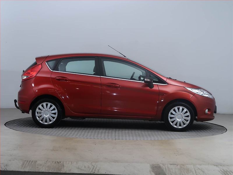 Ford Fiesta (2009) 1.25, Tempomat - fotka 6 z 14