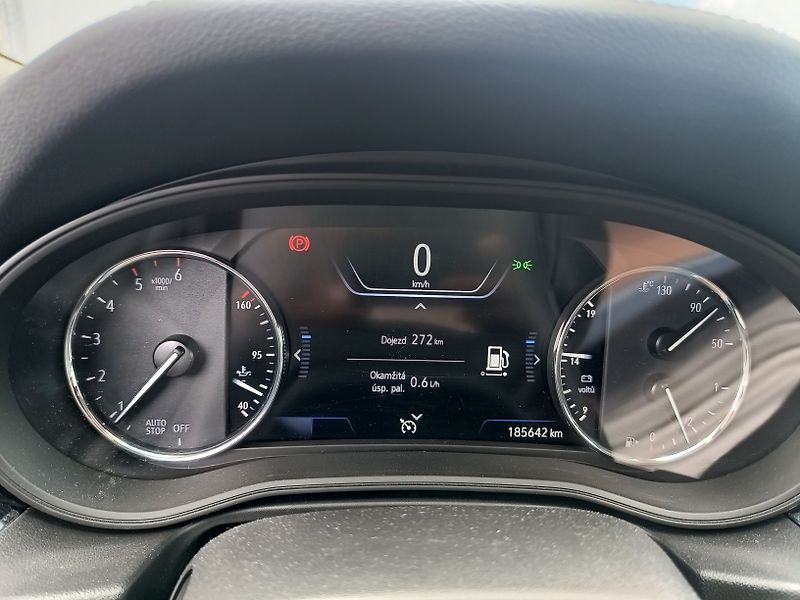 Opel Insignia ST 2.0 CDTi 4x4 - fotka 38 z 45