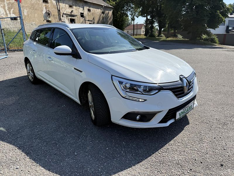 Renault Mégane 1,6i 1.Majite CZ Serviska - fotka 3 z 21