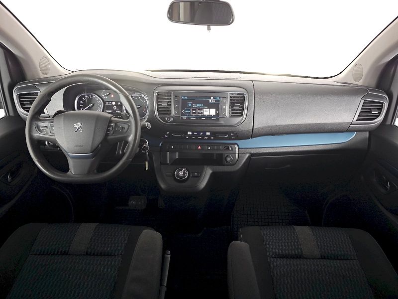 Peugeot Traveller (2017) 2.0HDi 130kW 8AT 8MÍST - fotka 6 z 30