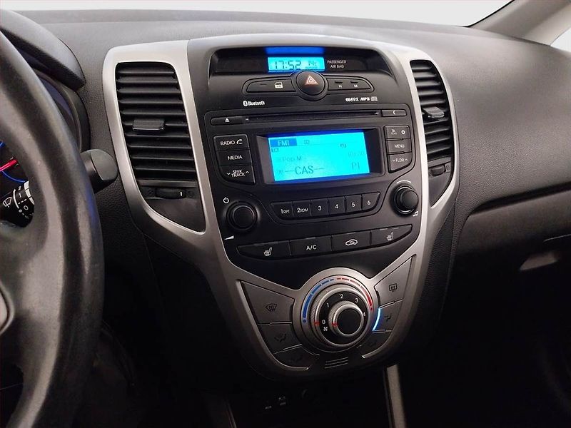 Hyundai ix20 (2017) 1.6 CVVT, Serv.kniha, Tempomat - fotka 12 z 19